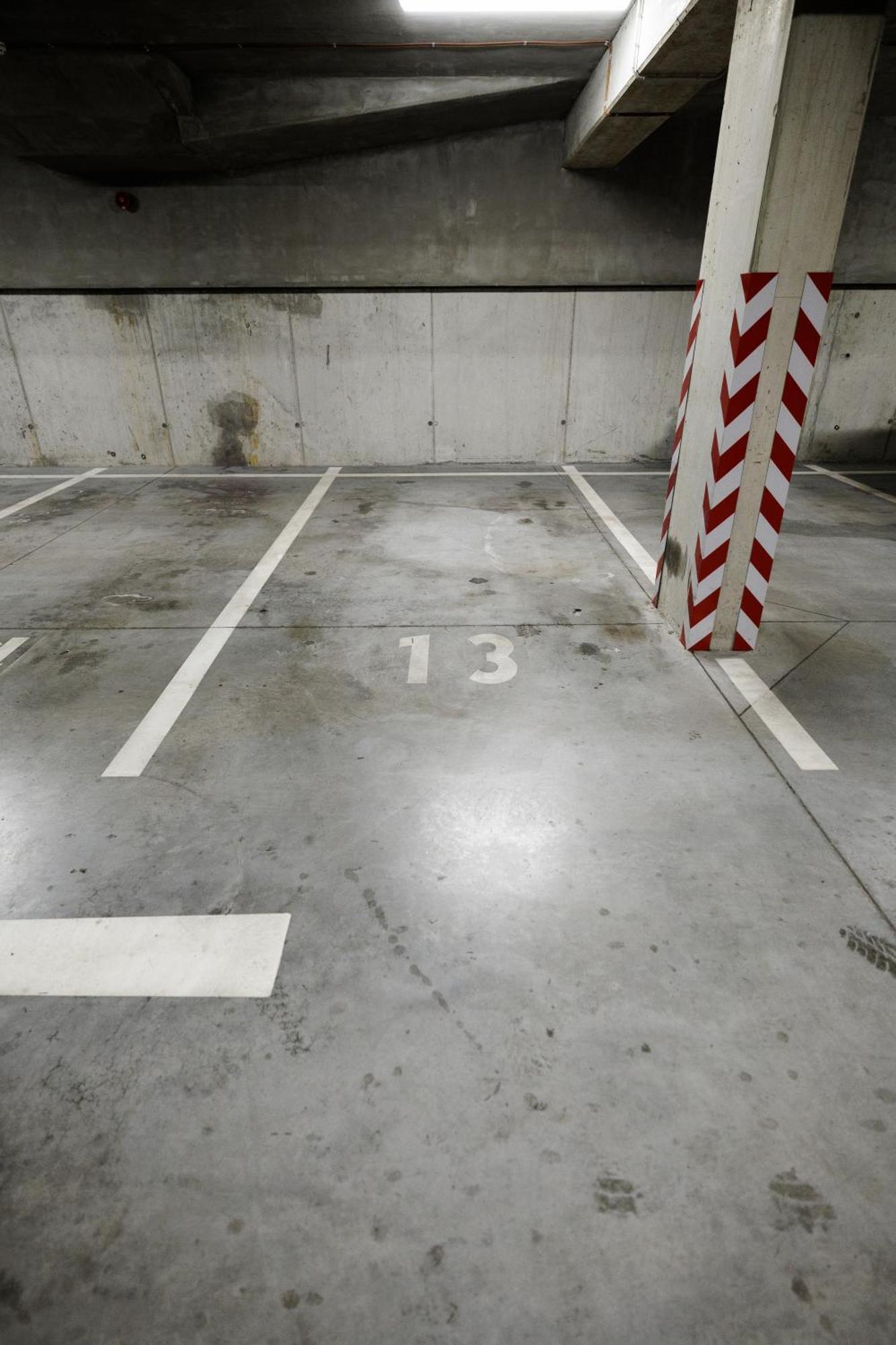 Rose Luxury Apartment & 24H Self Check-In With Private Parking Banská Bystrica Buitenkant foto